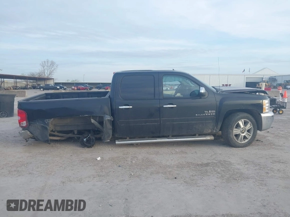 2013 Chevrolet Silverado 1500 LT with VIN 3GCPCSE00DG141940, listed as a IAAI auction lot 41882612 with Not Provided miles. Bid and sale history available at carsss.com. Image 13.