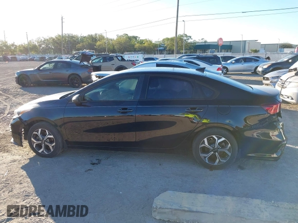 2019 Kia Forte LXS with VIN 3KPF24AD8KE133273, listed as a IAAI auction lot 41816210 with 102,697 mi miles. Bid and sale history available at carsss.com. Image 14.