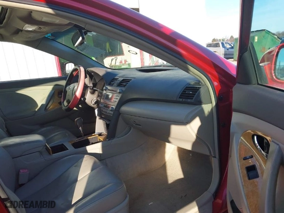 2007 Toyota Camry CE with VIN 4T1BE46K67U010279, listed as a IAAI auction lot 41504065 with 297,916 mi miles. Bid and sale history available at carsss.com. Image 5.
