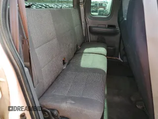 2003 Ford F-150 XL z VIN 1FTRX17233NB92067, wystawiony jako Copart lot #57986555 z przebiegiem 179 101 mil mil oraz Szkoda całkowita • Salvage title. Historia ofert i sprzedaży dostępna na DreamBid. Obrazek 10.
