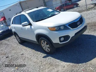 2011 Kia Sorento LX with VIN 5XYKT4A16BG149301, listed as a IAAI auction lot 41857018 with 169,963 mi miles. Bid and sale history available at carsss.com. Image 1.