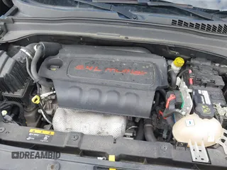 2016 Jeep Renegade Latitude with VIN ZACCJABT3GPD01423, listed as a IAAI auction lot 41653409 with 77,901 mi miles and . Bid and sale history available at carsss.com. Image 10.