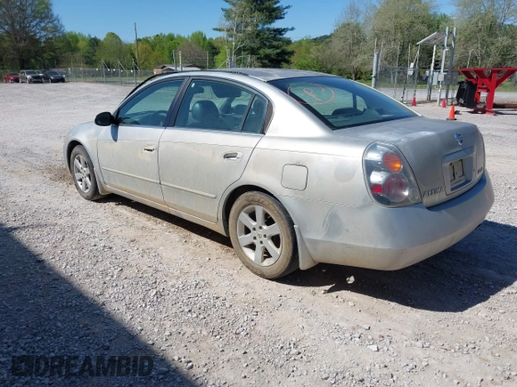 2002 Nissan Altima S with VIN 1N4AL11D12C166490, listed as a IAAI auction lot 42056634 with 203,367 mi miles. Bid and sale history available at carsss.com. Image 3.