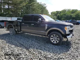 2019 Ford F-350 XL z VIN 1FT8W3BT6KEE98446, wystawiony jako Copart lot #56383335 z przebiegiem 119 855 mil mil oraz Szkody całkowita. Historia ofert i sprzedaży dostępna na DreamBid. Obrazek 4.
