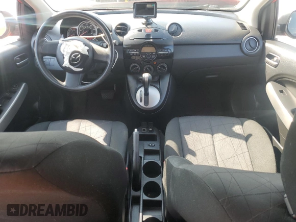 2014 Mazda 2 Sport z VIN JM1DE1KZ7E0186633, wystawiony jako Copart lot #59354705 z przebiegiem 111 234 mil mil oraz Szkoda całkowita • Salvage title. Historia ofert i sprzedaży dostępna na DreamBid. Obrazek 8.