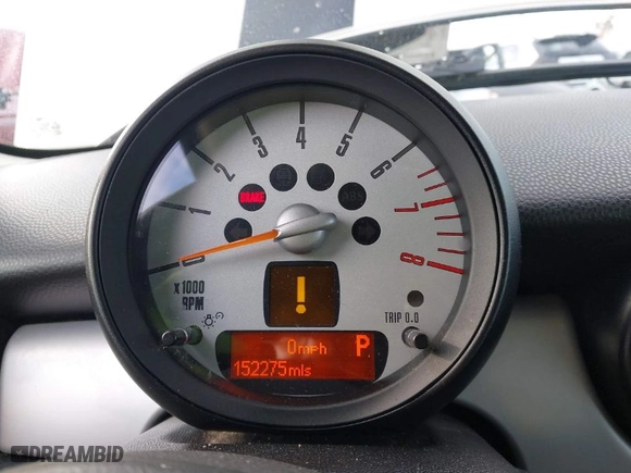 2012 MINI Cooper Hardtop with VIN WMWSU3C5XCT259021, listed as a IAAI auction lot 41910293 with 152,275 mi miles. Bid and sale history available at carsss.com. Image 7.