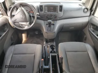 2020 Nissan NV200 SV z VIN 3N6CM0KN0LK696055, wystawiony jako Copart lot #55663805 z przebiegiem 199 185 mil mil oraz Szkoda całkowita • Salvage title. Historia ofert i sprzedaży dostępna na DreamBid. Obrazek 8.