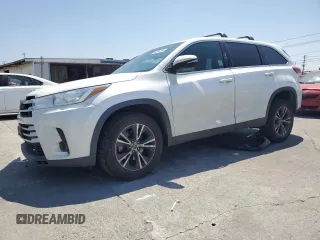 2019 Toyota Highlander LE z VIN 5TDZZRFHXKS320344, wystawiony jako Copart lot #64585195 z przebiegiem 228 994 mil mil oraz Szkoda całkowita • Salvage title. Historia ofert i sprzedaży dostępna na DreamBid. Obrazek 1.