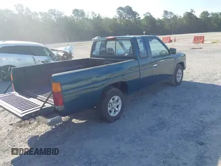 1997 Nissan Frontier XE z VIN 1N6SD16S8VC335988, wystawiony jako IAAI lot #42613615 z przebiegiem 213 324 mil mil oraz . Historia ofert i sprzedaży dostępna na DreamBid. Obrazek 4.
