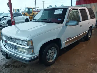 1995 Chevrolet Tahoe with VIN 1GNEC13K3SJ392069, listed as a IAAI auction lot 42192301 with 182,262 mi miles and . Bid and sale history available at DreamBid. Image 2.