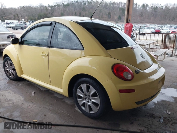 2008 Volkswagen New Beetle Coupe S with VIN 3VWPW31C18M509074, listed as a IAAI auction lot 41468708 with 200,106 mi miles. Bid and sale history available at carsss.com. Image 3.