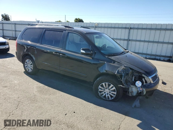 2012 Kia Sedona LX with VIN KNDMG4C79C6476519, listed as a Copart auction lot 67758564 with 173,308 mi miles and Salvage Title. Bid and sale history available at carsss.com. Image 4.