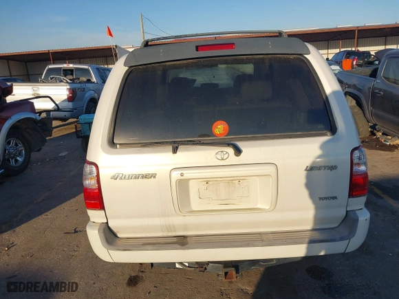 2002 Toyota 4Runner Limited with VIN JT3GN87R829000916, listed as a IAAI auction lot 40653917 with 331,163 mi miles. Bid and sale history available at carsss.com. Image 16.
