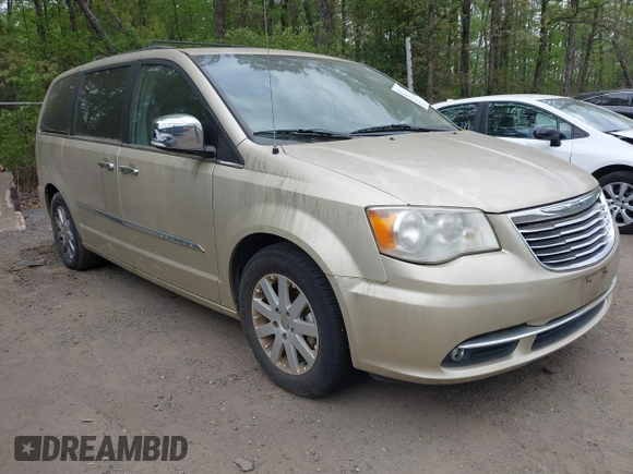 2011 Chrysler Town & Country Touring L z VIN 2A4RR8DG1BR703726, wystawiony jako IAAI lot #42134668 z przebiegiem 133 329 mil mil oraz . Historia ofert i sprzedaży dostępna na DreamBid. Obrazek 1.