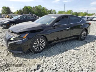 2023 Nissan Altima SV z VIN 1N4BL4DV8PN344837, wystawiony jako Copart lot #53809365 z przebiegiem 16 106 mil mil oraz Szkoda całkowita • Salvage title. Historia ofert i sprzedaży dostępna na DreamBid. Obrazek 1.