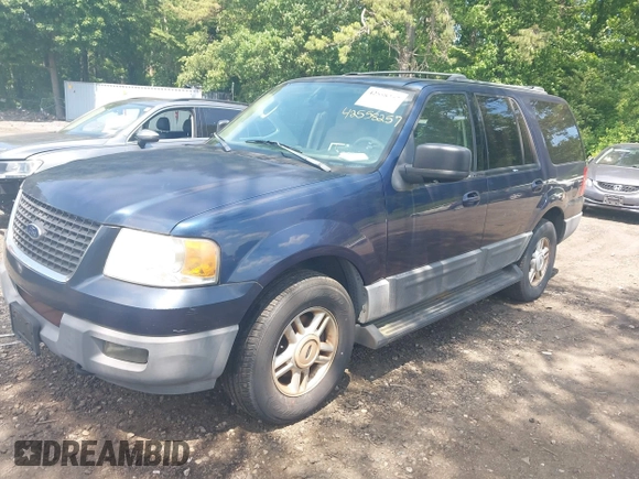 2003 Ford Expedition Special Service z VIN 1FMPU16L93LB75064, wystawiony jako IAAI lot #42558257 z przebiegiem 130 769 mil mil oraz . Historia ofert i sprzedaży dostępna na DreamBid. Obrazek 2.