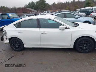 2016 Nissan Altima SR with VIN 1N4AL3AP4GC258657, listed as a IAAI auction lot 41975494 with 99,666 mi miles and . Bid and sale history available at carsss.com. Image 13.
