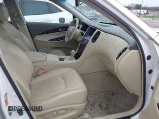 2008 Infiniti EX Journey with VIN JNKAJ09F48M360562, listed as a IAAI auction lot 41965633 with 164,000 mi miles. Bid and sale history available at carsss.com. Image 5.