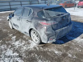 2015 Lexus CT 200h с VIN JTHKD5BH9F2219838, выставлен на аукционе IAAI как лот 41416414 с пробегом 149 986 миль миль и . История ставок и продаж доступна на DreamBid. Изображение 3.