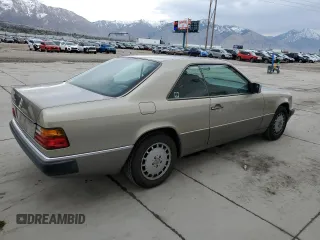 1991 Mercedes-Benz 300 with VIN WDBEA51E8MB388839, listed as a Copart auction lot 51172335 with 155,332 mi miles and Clean Title. Bid and sale history available at DreamBid. Image 3.