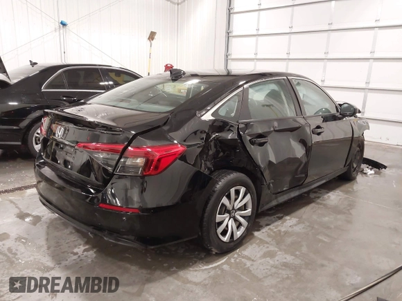 2022 Honda Civic LX z VIN 2HGFE2F28NH532455, wystawiony jako IAAI lot #42205059 z przebiegiem 41 670 mil mil oraz . Historia ofert i sprzedaży dostępna na DreamBid. Obrazek 4.
