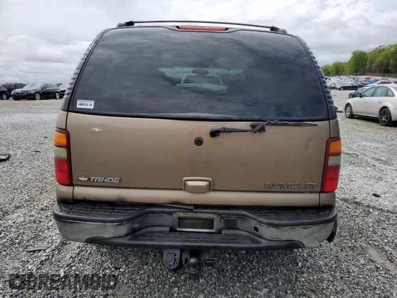 2003 Chevrolet Tahoe LT with VIN 1GNEC13Z83R217655, listed as a Copart auction lot 52089175 with 204,015 mi miles and Salvage title. Bid and sale history available at DreamBid. Image 6.