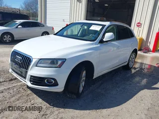 2014 Audi Q5 Premium Plus with VIN WA1LFAFP1EA051704, listed as a IAAI auction lot 41725317 with 136,084 mi miles. Bid and sale history available at carsss.com. Image 17.