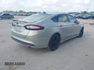 2016 Ford Fusion SE with VIN 3FA6P0HD9GR110994, listed as a IAAI auction lot 42102785 with 139,365 mi miles. Bid and sale history available at carsss.com. Image 4.