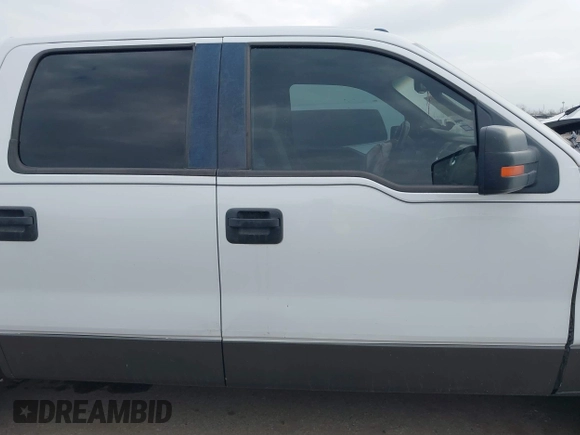 2012 Ford F-150 XL z VIN 1FTFW1CFXCFC24845, wystawiony jako IAAI lot #41507563 z przebiegiem Nie podano mil oraz . Historia ofert i sprzedaży dostępna na DreamBid. Obrazek 13.