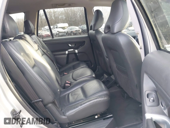 2007 Volvo XC90 I6 with VIN YV4CZ982871389484, listed as a IAAI auction lot 41305196 with 116,623 mi miles. Bid and sale history available at carsss.com. Image 8.