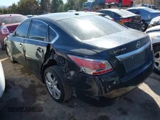 2015 Nissan Altima SL z VIN 1N4BL3AP8FC419739, wystawiony jako IAAI lot #41658277 z przebiegiem 184 627 mil mil oraz . Historia ofert i sprzedaży dostępna na DreamBid. Obrazek 3.