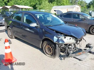 2008 Volkswagen Jetta S with VIN 3VWJZ71K28M128412, listed as a IAAI auction lot 42693231 with 190,669 mi miles and . Bid and sale history available at DreamBid. Image 1.