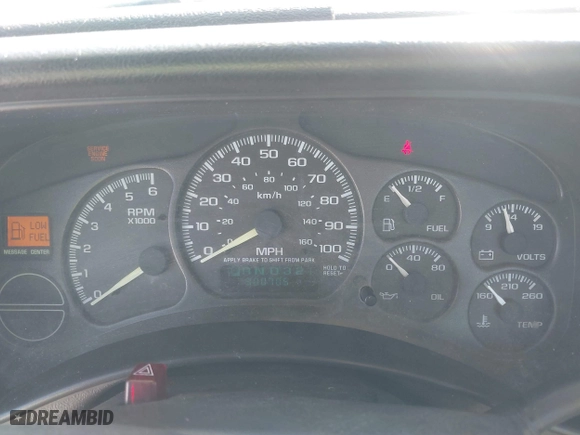 2000 Chevrolet Silverado 1500 with VIN 1GCEC14V3YZ352005, listed as a IAAI auction lot 41741383 with 300,705 mi miles. Bid and sale history available at carsss.com. Image 7.