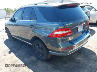 2012 Mercedes-Benz M ML 350 with VIN 4JGDA5HB6CA075264, listed as a IAAI auction lot 42059330 with 147,642 mi miles. Bid and sale history available at carsss.com. Image 3.