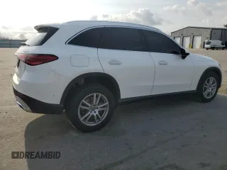 2025 Mercedes-Benz GLC 300 z VIN W1NKM4HBXSF265012, wystawiony jako Copart lot #51364355 z przebiegiem 4 756 mil mil oraz Szkoda całkowita • Salvage title. Historia ofert i sprzedaży dostępna na DreamBid. Obrazek 3.