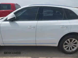 2016 Audi Q5 Premium Plus with VIN WA1L2AFP6GA038557, listed as a IAAI auction lot 42071248 with 188,772 mi miles. Bid and sale history available at carsss.com. Image 14.