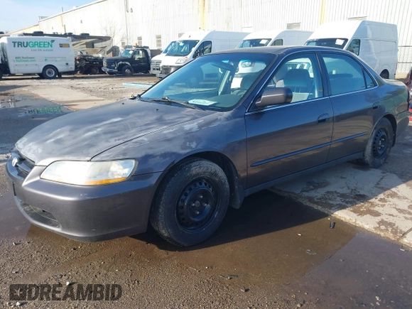 1998 Honda Accord LX z VIN 1HGCG5642WA046417, wystawiony jako IAAI lot #41945037 z przebiegiem Nie podano mil oraz . Historia ofert i sprzedaży dostępna na DreamBid. Obrazek 17.
