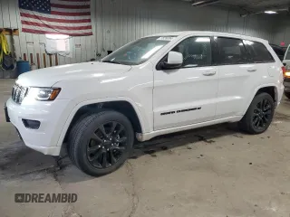 2022 Jeep Grand Cherokee WK Laredo E with VIN 1C4RJFAG5NC117811, listed as a Copart auction lot 77839394 with 34,933 mi miles and Salvage Title. Bid and sale history available at carsss.com. Image 1.
