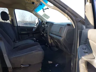 2005 Dodge Ram 1500 SLT with VIN 1D7HU18D05S146937, listed as a IAAI auction lot 41743666 with 252,756 mi miles. Bid and sale history available at carsss.com. Image 5.