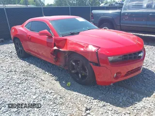 2012 Chevrolet Camaro 2LT z VIN 2G1FC1E30C9173093, wystawiony jako IAAI lot #42006250 z przebiegiem 107 601 mil mil oraz . Historia ofert i sprzedaży dostępna na DreamBid. Obrazek 1.
