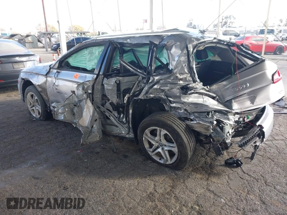 2018 Audi Q5 Premium with VIN WA1ANAFY7J2027138, listed as a IAAI auction lot 41494253 with Not Provided miles and . Bid and sale history available at DreamBid. Image 3.