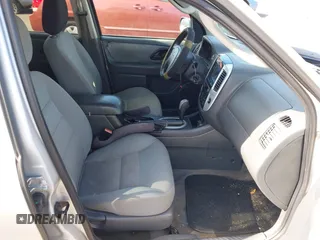 2006 Ford Escape XLT with VIN 1FMCU03Z66KC04189, listed as a IAAI auction lot 42794398 with 155,980 mi miles and . Bid and sale history available at DreamBid. Image 5.