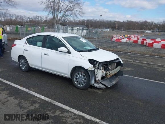 2016 Nissan Versa S with VIN 3N1CN7AP5GL832209, listed as a IAAI auction lot 41513043 with 138,543 mi miles. Bid and sale history available at carsss.com. Image 1.
