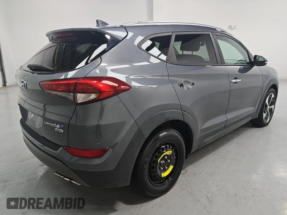 2016 Hyundai Tucson Limited z VIN KM8J3CA20GU166739, wystawiony jako Copart lot #57788505 z przebiegiem 88 280 mil mil oraz Czysty tytuł • Clean title. Historia ofert i sprzedaży dostępna na DreamBid. Obrazek 3.