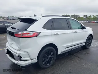 2022 Ford Edge SE with VIN 2FMPK4G93NBA05649, listed as a IAAI auction lot 41901379 with 43,053 mi miles. Bid and sale history available at carsss.com. Image 4.