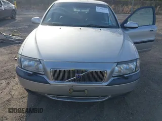 2000 Volvo S80 with VIN YV1TS90D4Y1126795, listed as a IAAI auction lot 41702262 with 116,955 mi miles. Bid and sale history available at carsss.com. Image 6.