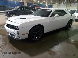 2019 Dodge Challenger SXT z VIN 2C3CDZAG1KH501760, wystawiony jako Copart lot #49608595 z przebiegiem 68 115 mil mil oraz Szkoda całkowita • Salvage title. Historia ofert i sprzedaży dostępna na DreamBid. Obrazek 1.