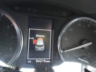 2014 Toyota Highlander XLE with VIN 5TDJKRFH4ES066765, listed as a IAAI auction lot 41952367 with 94,219 mi miles. Bid and sale history available at carsss.com. Image 15.