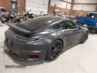 2024 Porsche 911 Turbo z VIN WP0AD2A96RS252418, wystawiony jako IAAI lot #42309087 z przebiegiem 21 824 mil mil oraz . Historia ofert i sprzedaży dostępna na DreamBid. Obrazek 4.
