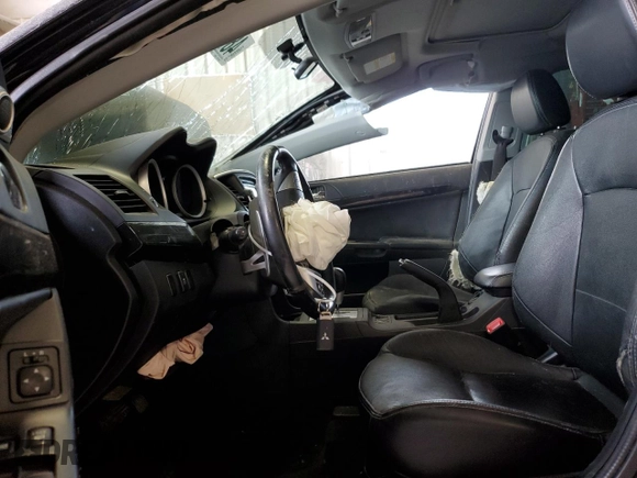 2015 Mitsubishi Lancer SE z VIN JA32V2FW5FU600675, wystawiony jako Copart lot #48720404 z przebiegiem 146 773 mil mil oraz Nie do naprawy • Non repairable. Historia ofert i sprzedaży dostępna na DreamBid. Obrazek 7.
